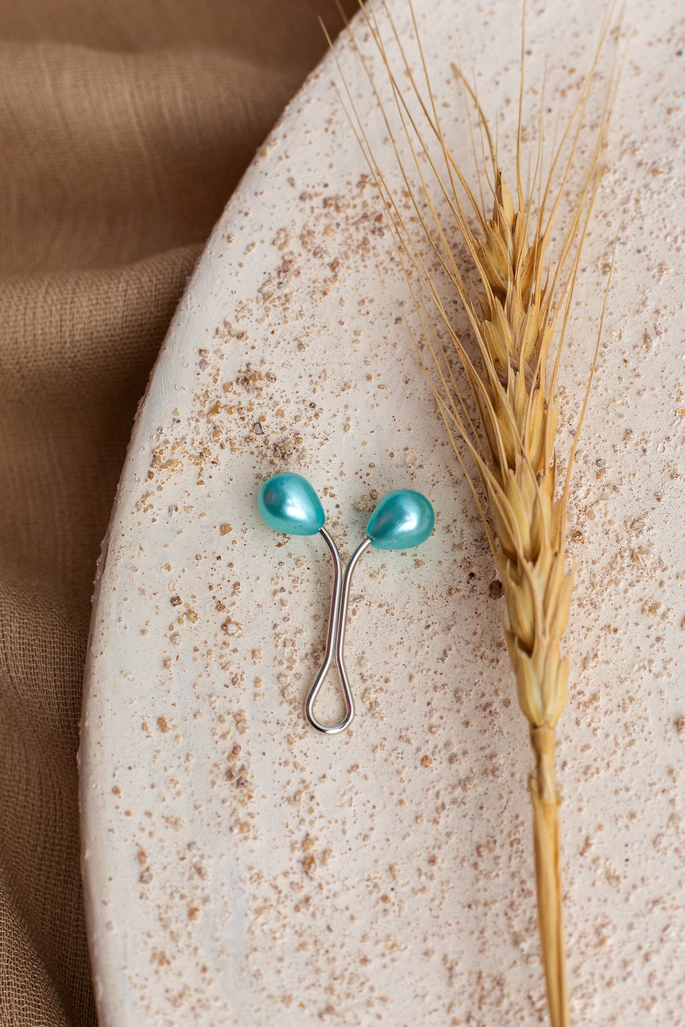 Bold Clips Pin