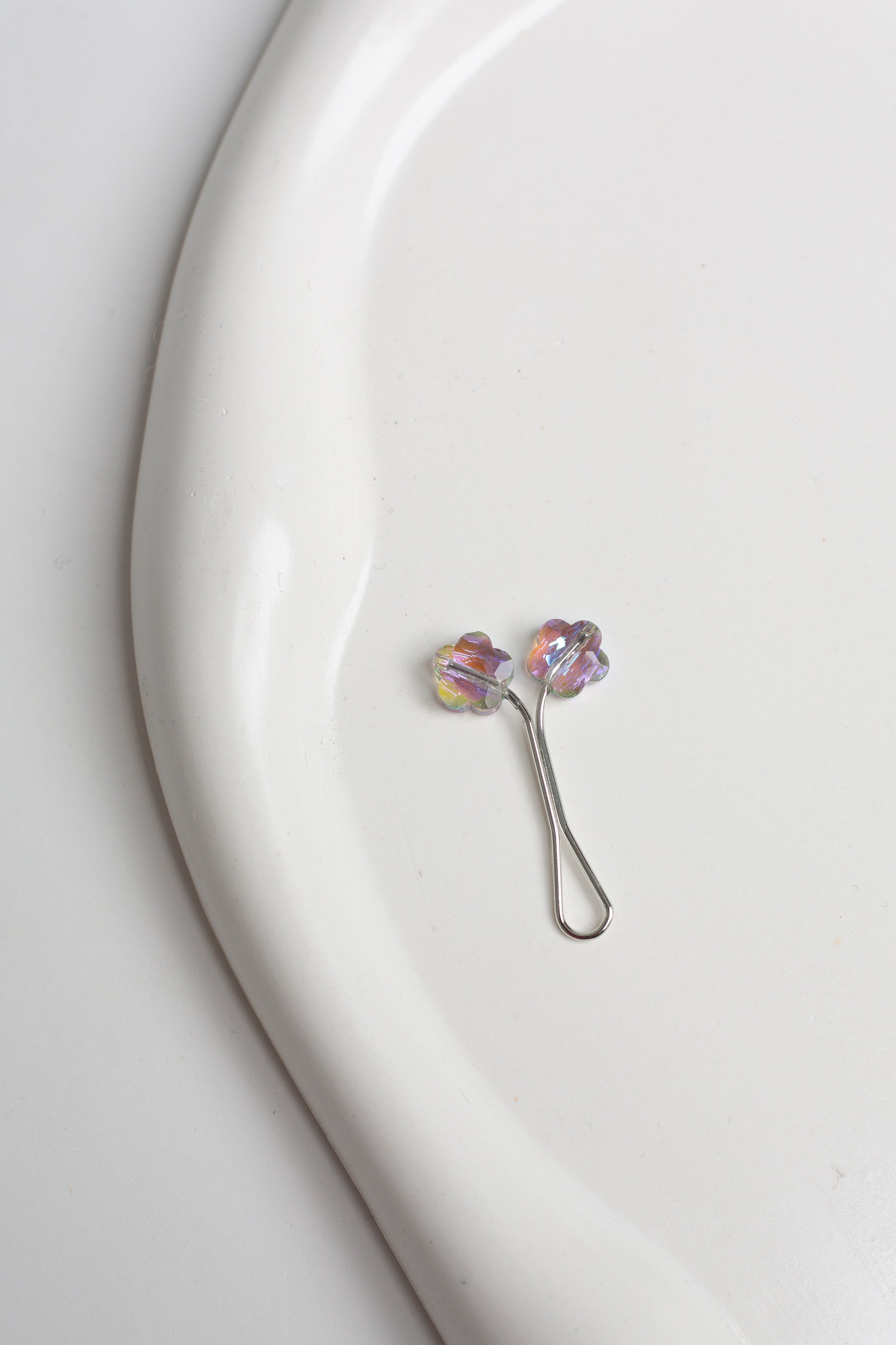 Flower Clips Pin