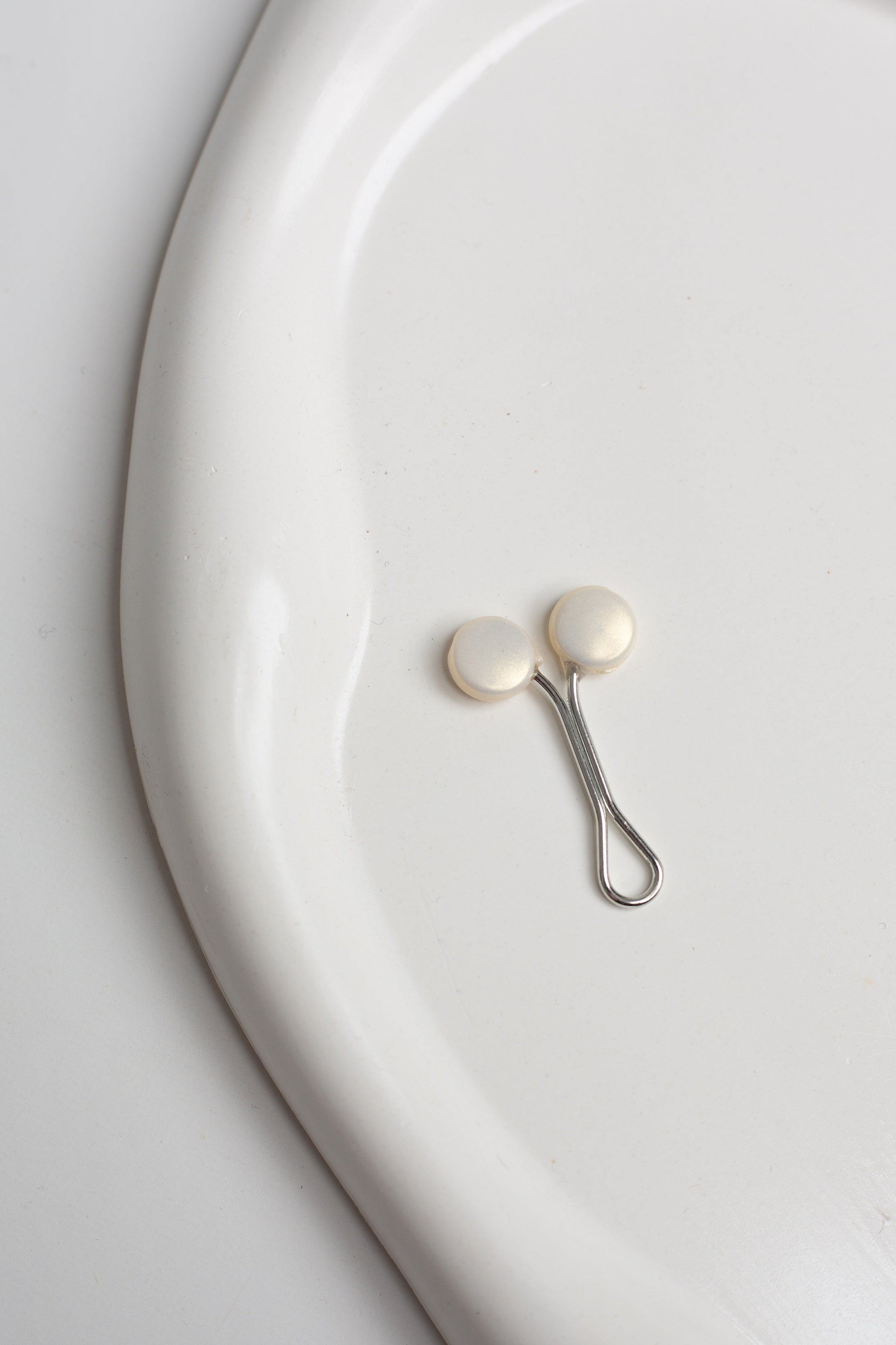 Moon Clips Pin