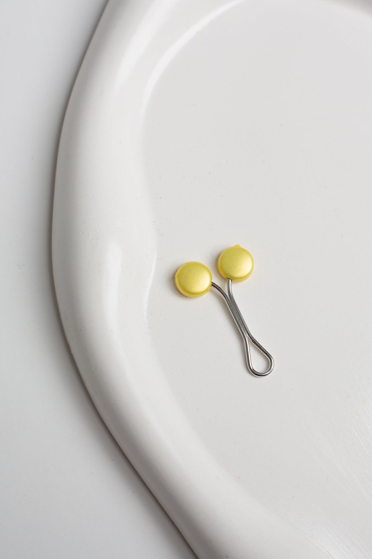 Moon Clips Pin