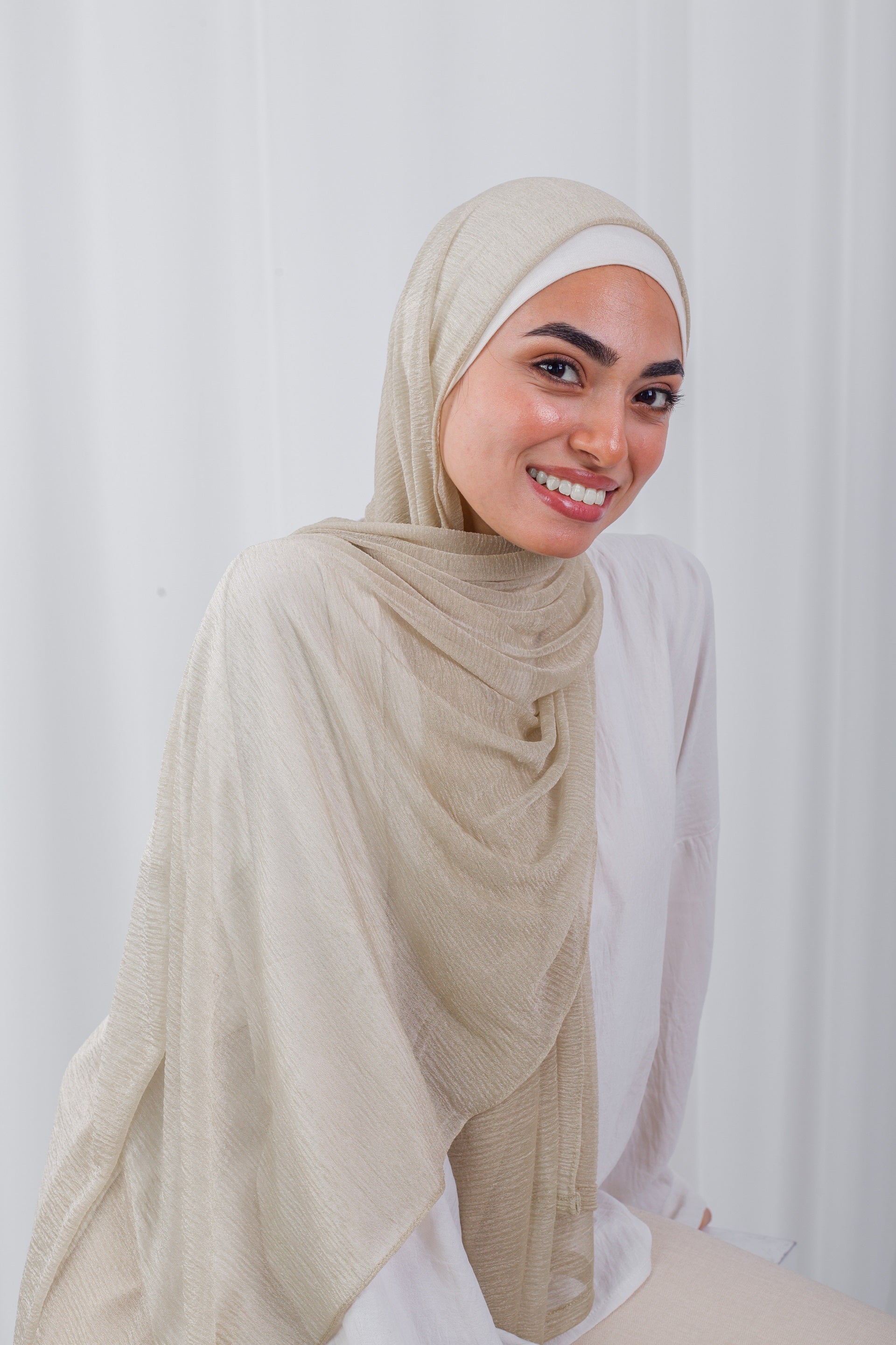 Light Shimmer Kuwaiti Scarfs