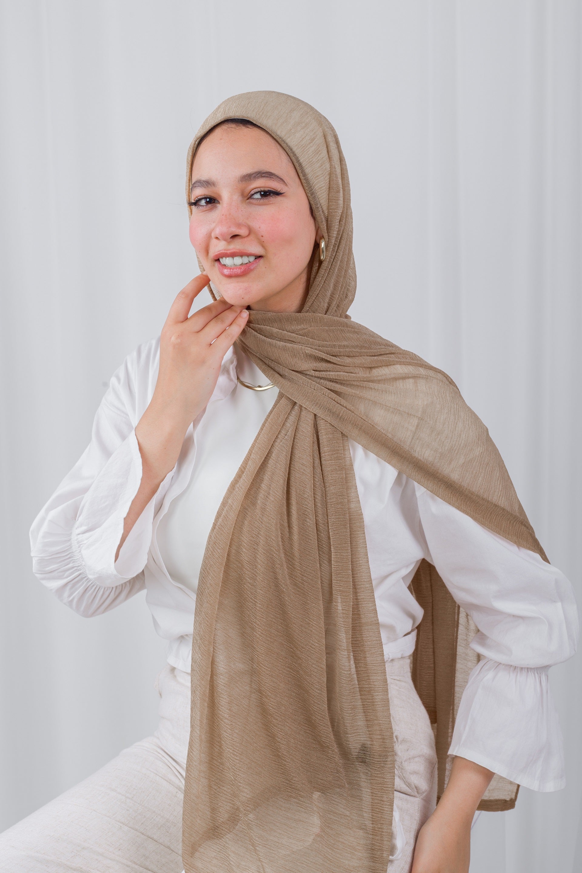 Light Shimmer Kuwaiti Scarfs