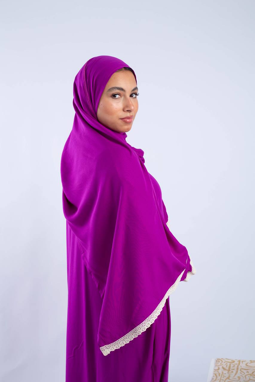 Relaxed Isdal – Plain purple viscose Isdal with lace details, anti-shrink, fits up to 95 kg