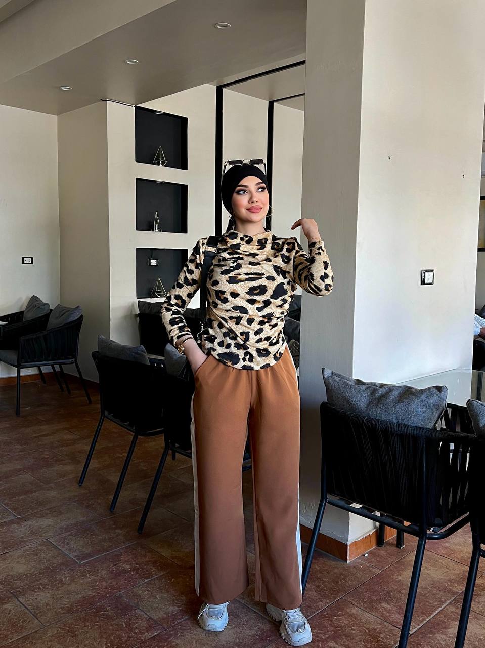 Liny Pants by Jessy – Lightweight, relaxed-fit pants, one size fits up to 80 kg in brown