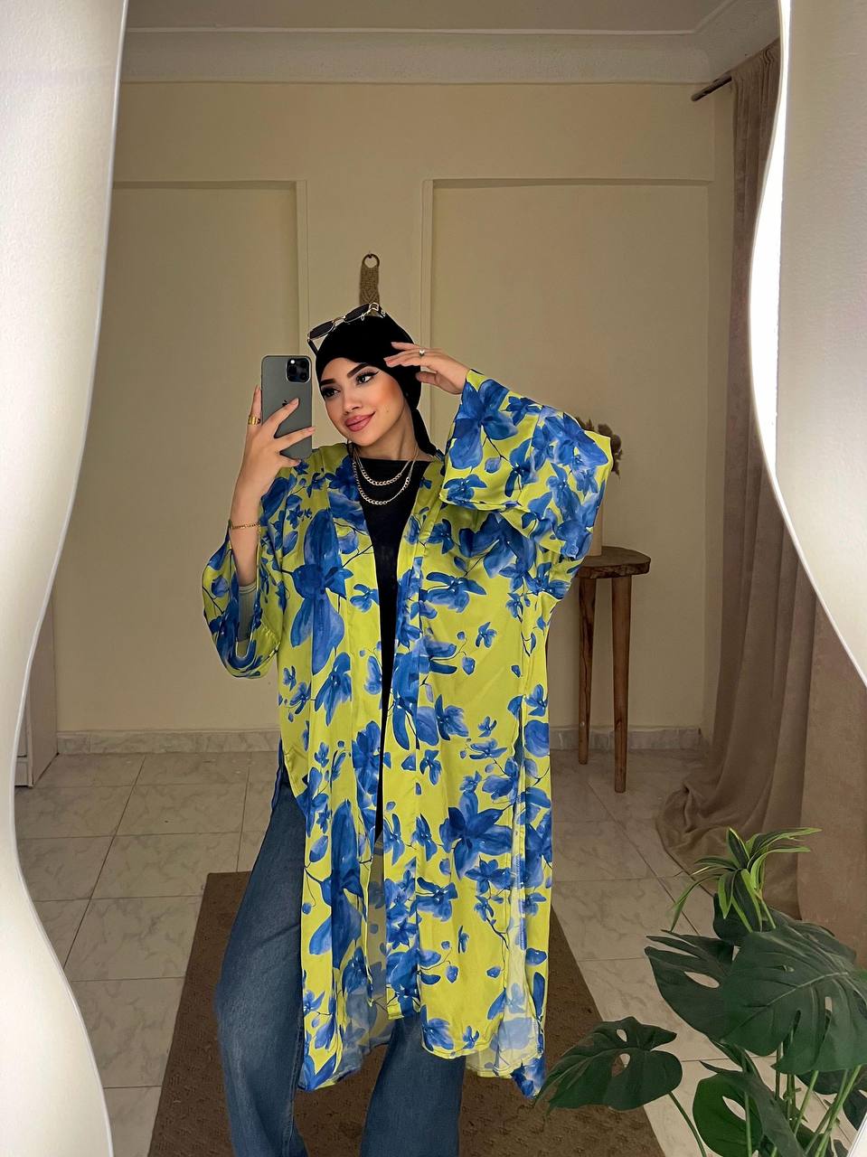 Short Printed Kimono by Jessy – Silk satin summer cardigan with bold prints, fits up to 100 kg