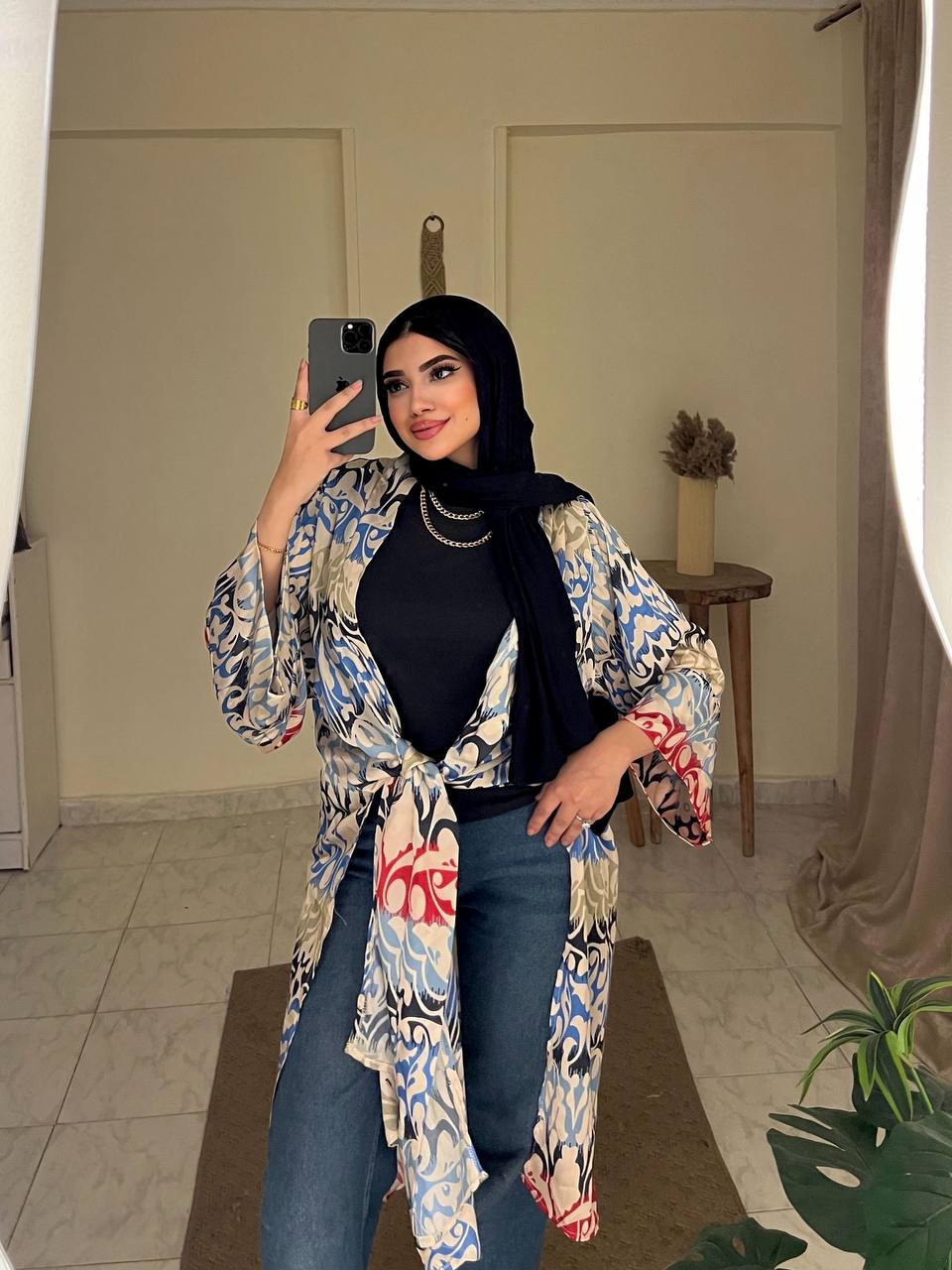 Short Printed Kimono by Jessy – Silk satin summer cardigan with bold prints, fits up to 100 kg