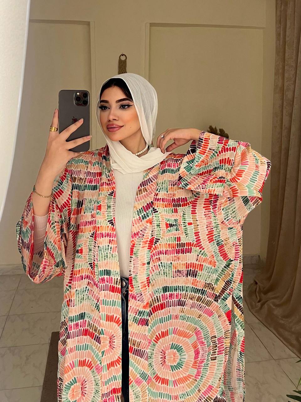 Short Printed Kimono by Jessy – Silk satin summer cardigan with bold prints, fits up to 100 kg