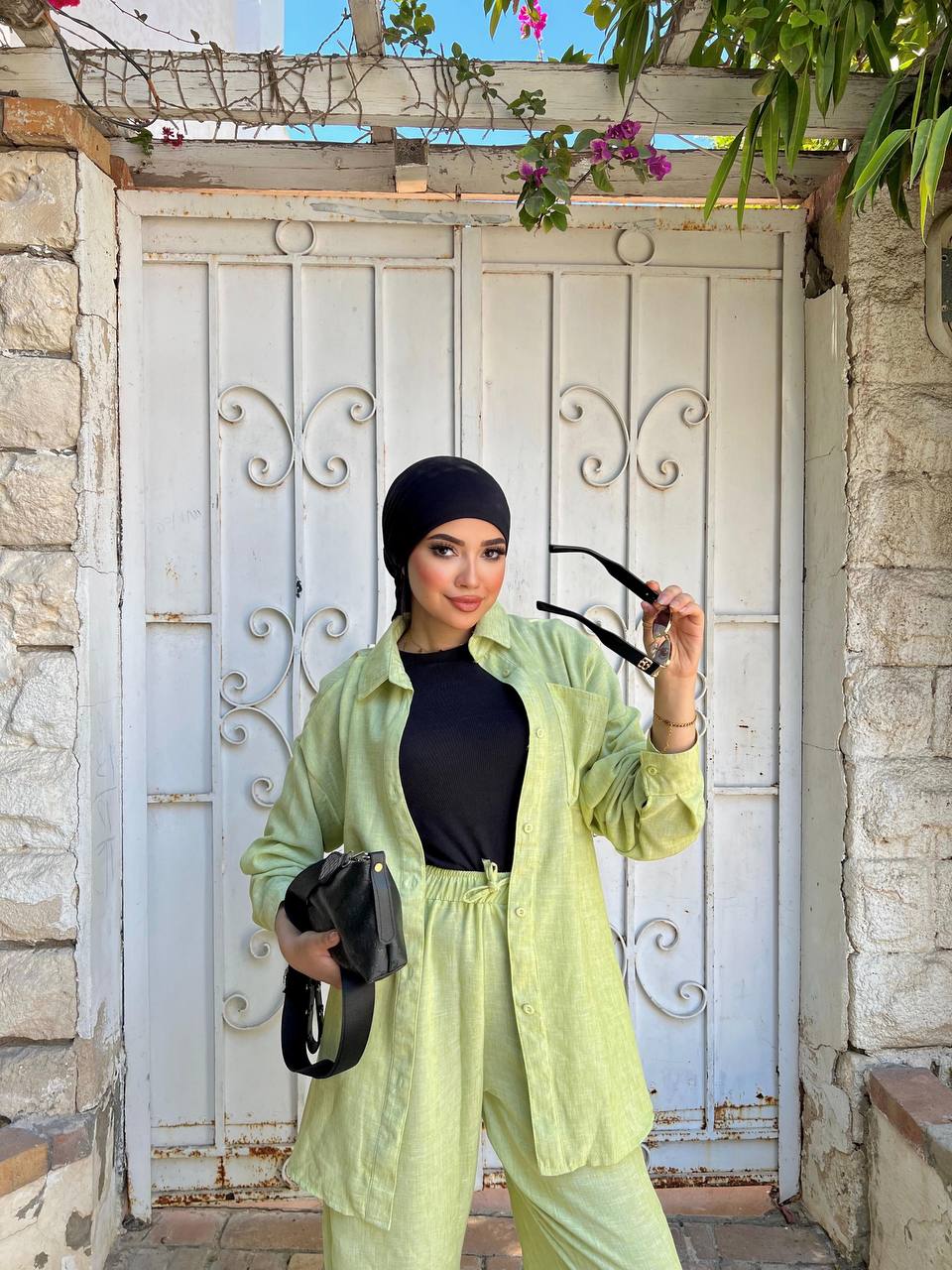Tone Set by Jessy – Crinkled linen suit, available in lime, one-size fits up to 90 kg