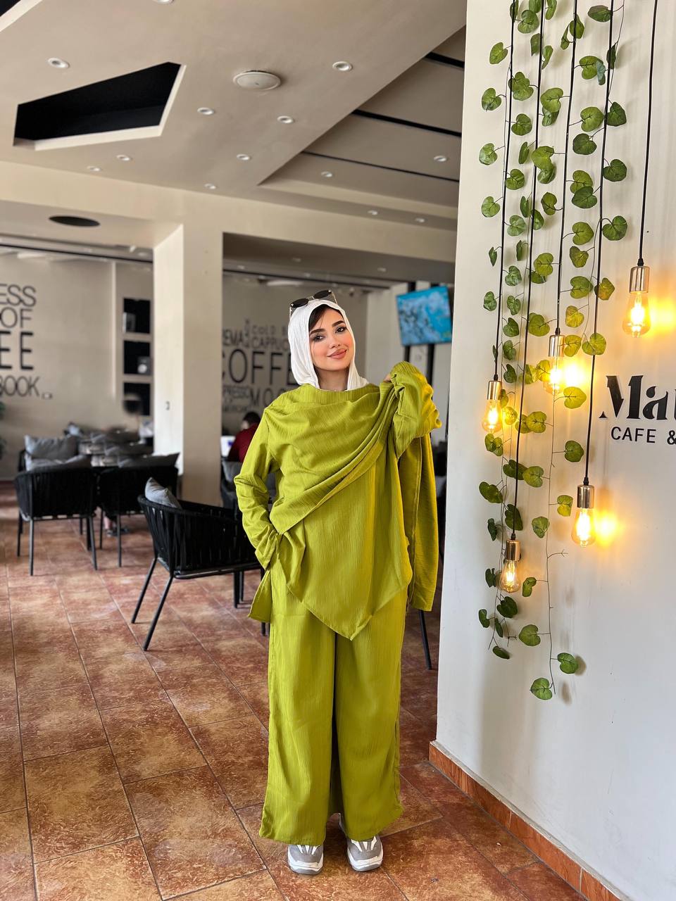 Glow Set by Jessy – Elegant two-piece outfit, one size fits up to 85 kg in lime